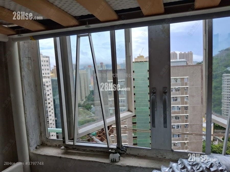 仁乐大厦 售盘 1 房 290 平方尺