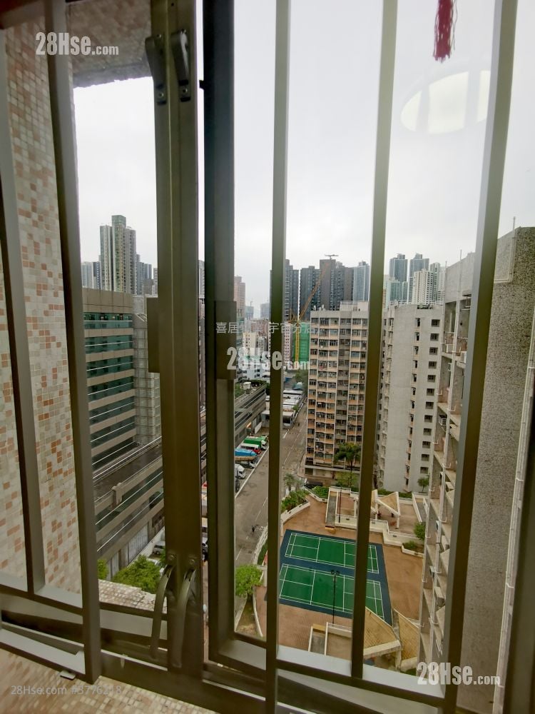 Yee Ching Court Sell 3 Bedrooms , 1 Bathroom 637 ft²