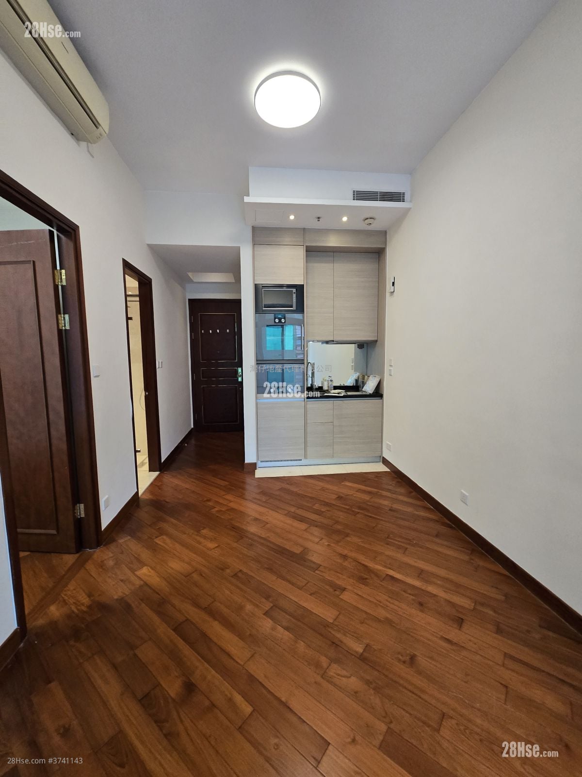 The Avenue Rental 1 Bedroom 459 ft²