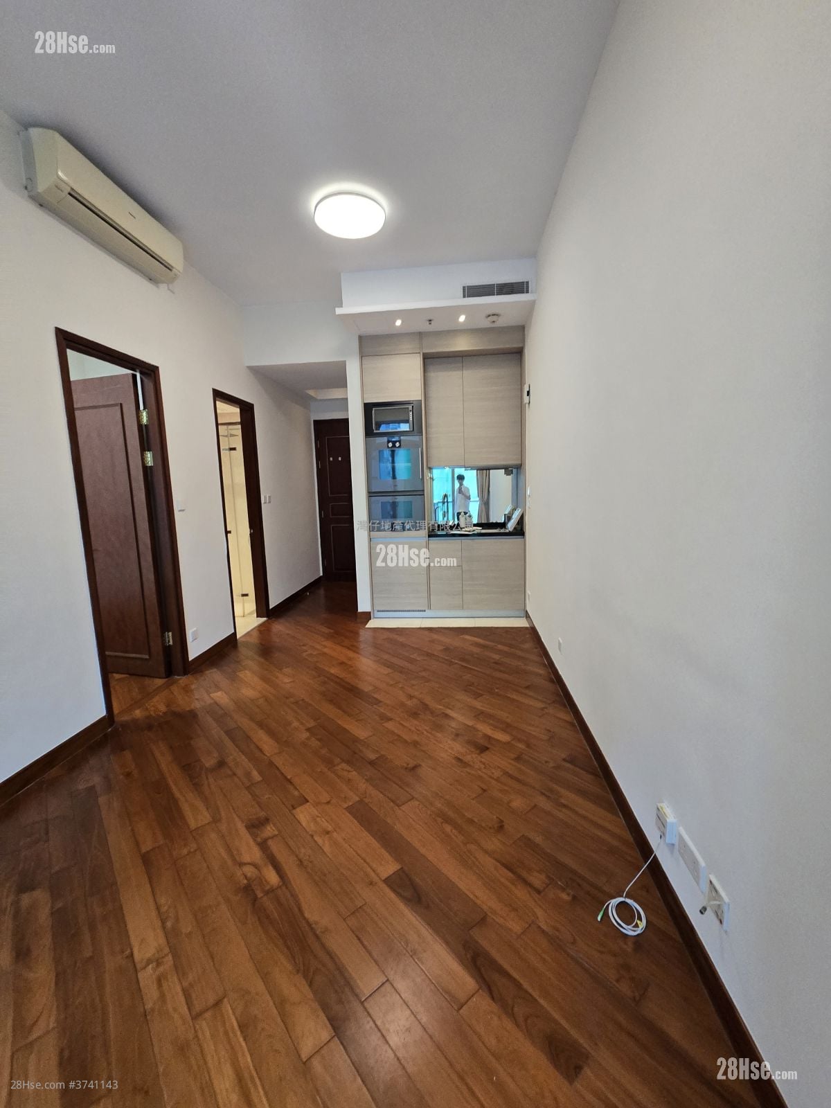 The Avenue Rental 1 Bedroom 459 ft²