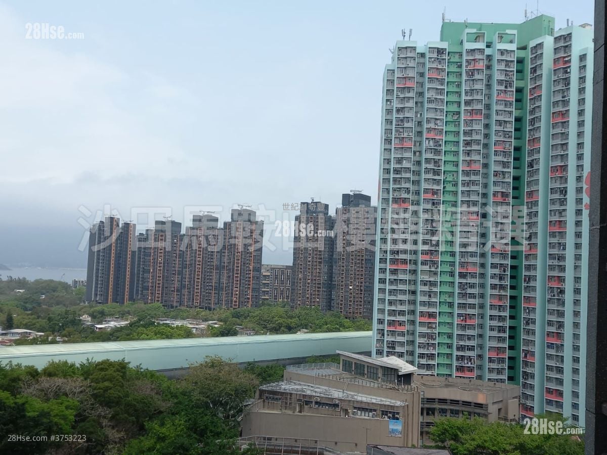 Kam Lung Court Sell 2 Bedrooms , 1 Bathroom 401 ft²