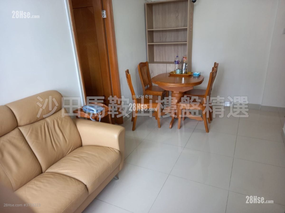 Kam Lung Court Sell 2 Bedrooms , 1 Bathroom 401 ft²