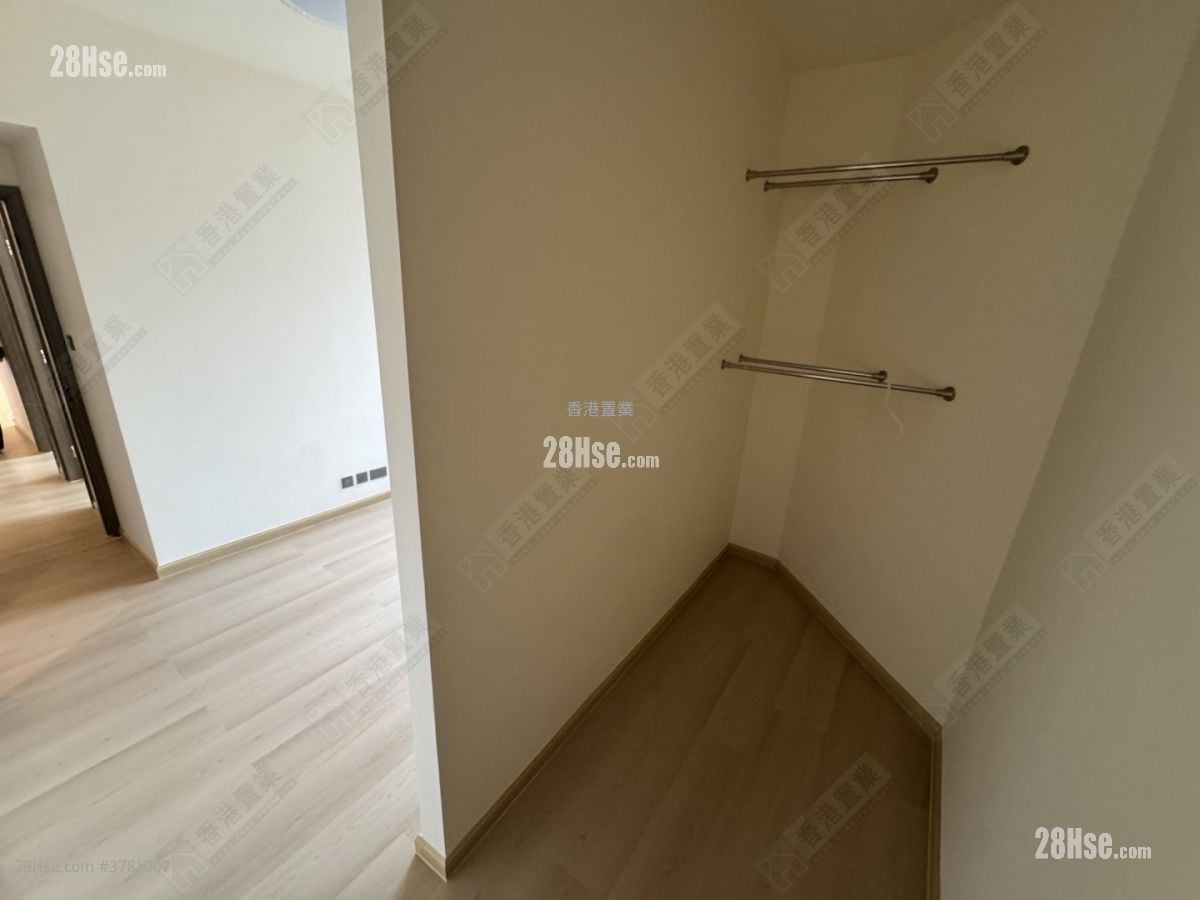 The Austin 租盘 3 房 , 1 浴室 890 平方尺