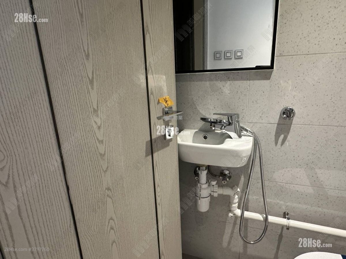 港岛南岸 租盘 3 房 , 2 浴室 748 平方尺