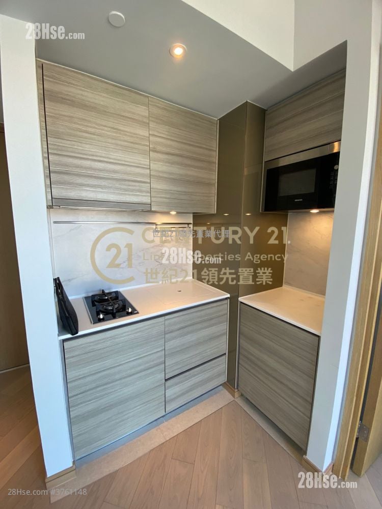 Axis Sell 1 Bedroom , 1 Bathroom 247 ft²