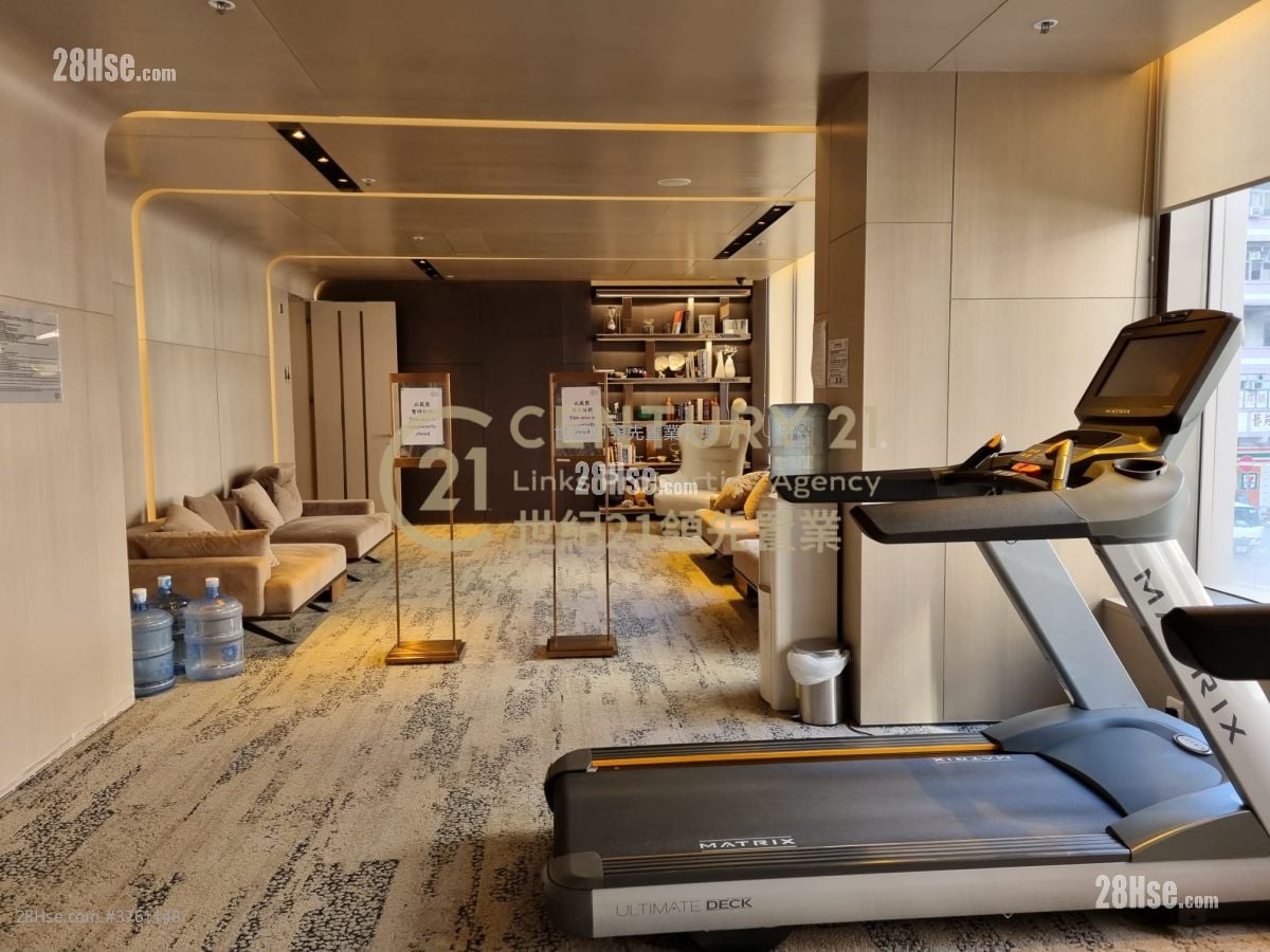 Axis Sell 1 Bedroom , 1 Bathroom 247 ft²