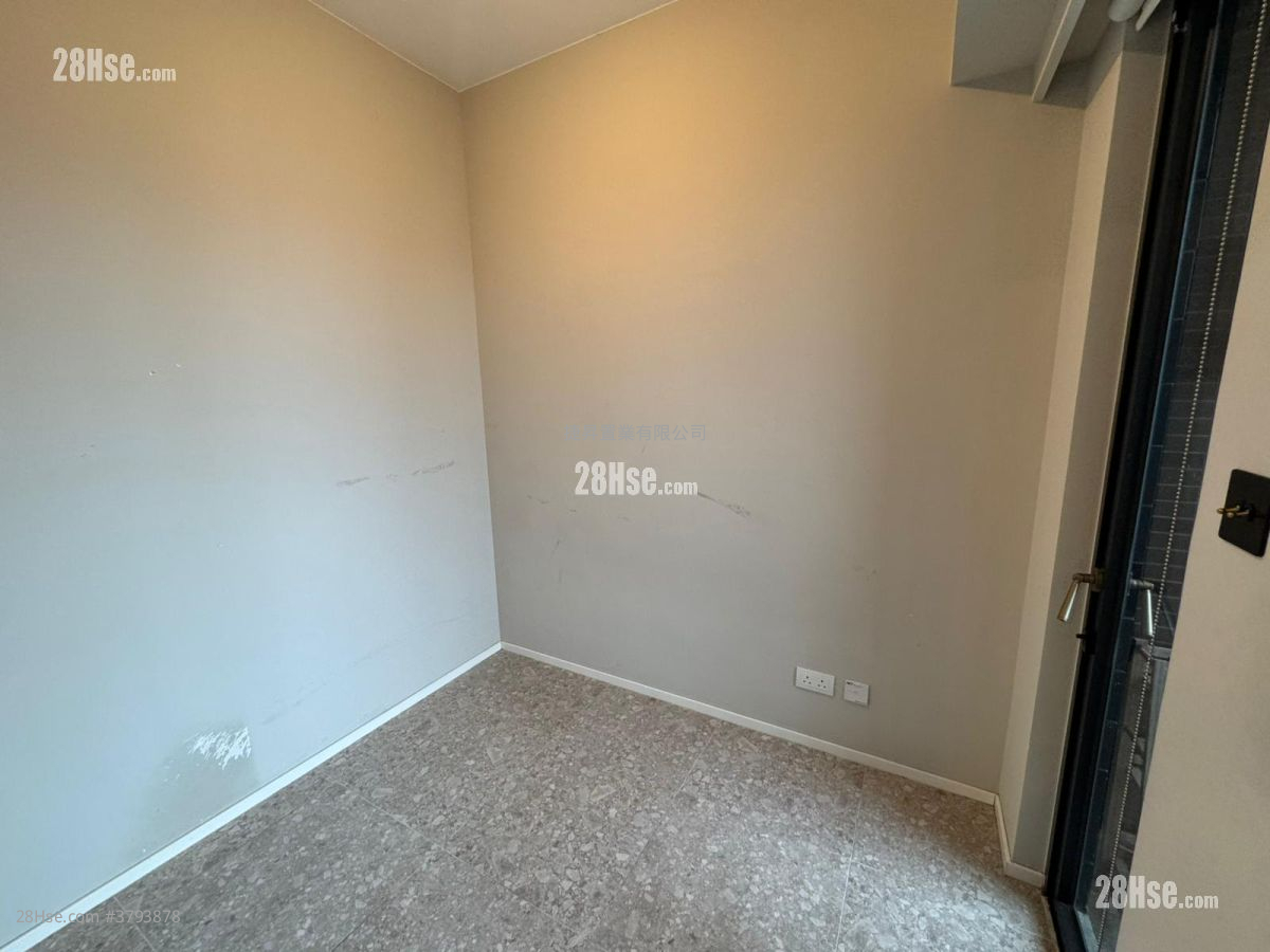 Artisan Garden Sell 1 Bedroom , 1 Bathroom 303 ft²