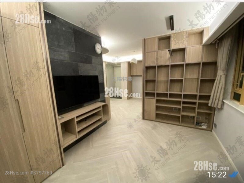 Harbour Place Sell 3 Bedrooms 589 ft²