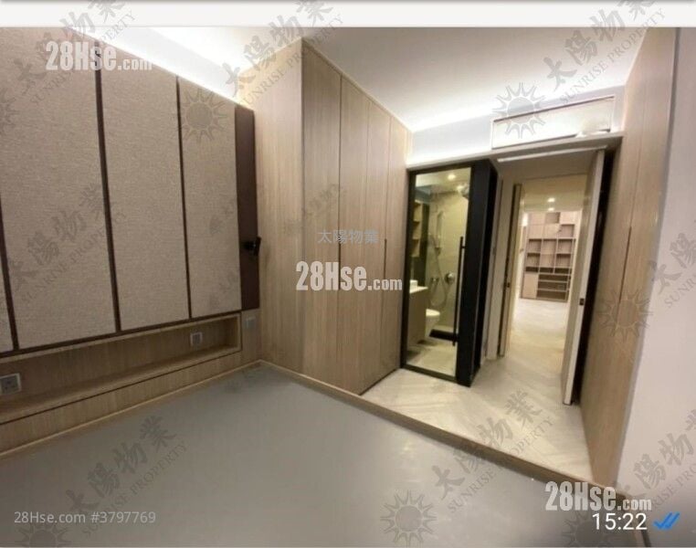 Harbour Place Sell 3 Bedrooms 589 ft²