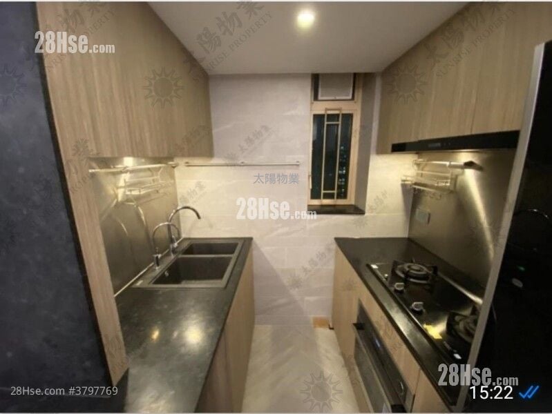 Harbour Place Sell 3 Bedrooms 589 ft²