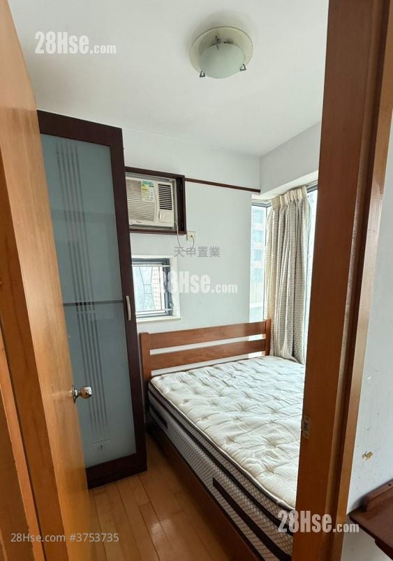 Apartment Rental 2 Bedrooms 331 ft²