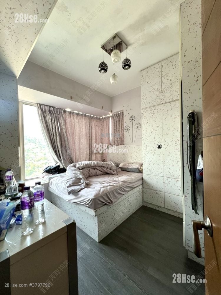 万景峯 售盘 4 房 , 2 浴室 826 平方尺