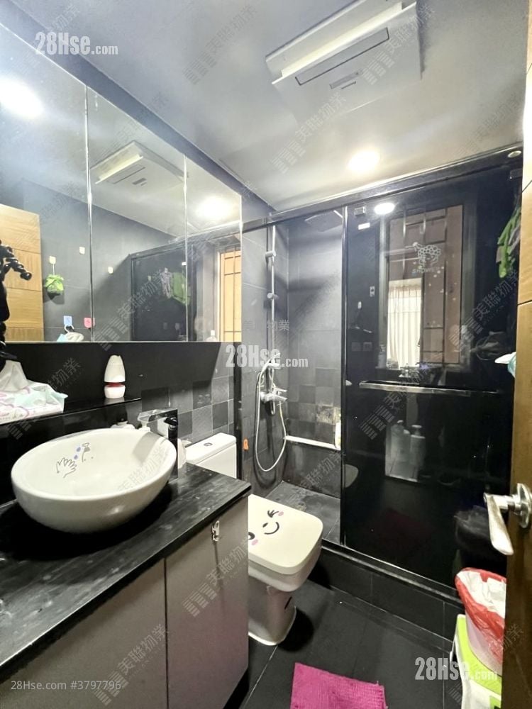 万景峯 售盘 4 房 , 2 浴室 826 平方尺