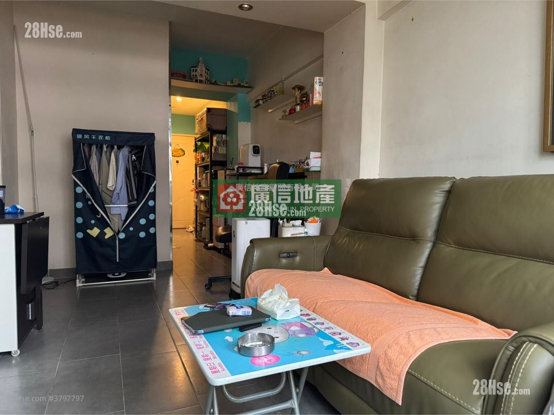 Po Cheong Building Sell 2 Bedrooms , 1 Bathroom 480 ft²