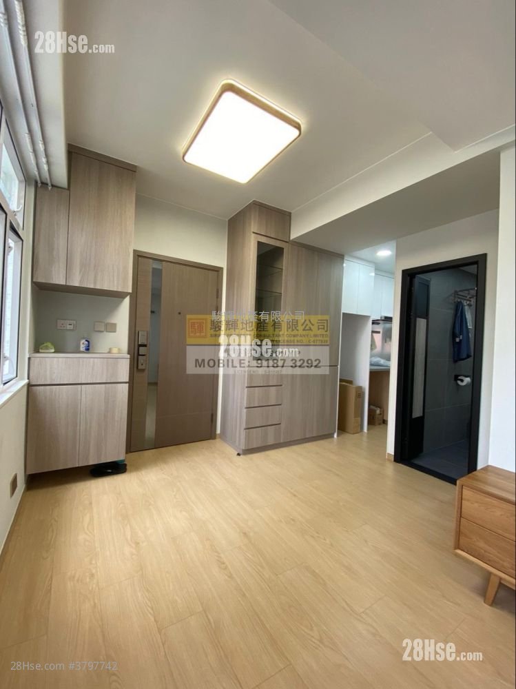 Season Mansion Sell 1 Bedroom , 1 Bathroom 319 ft²