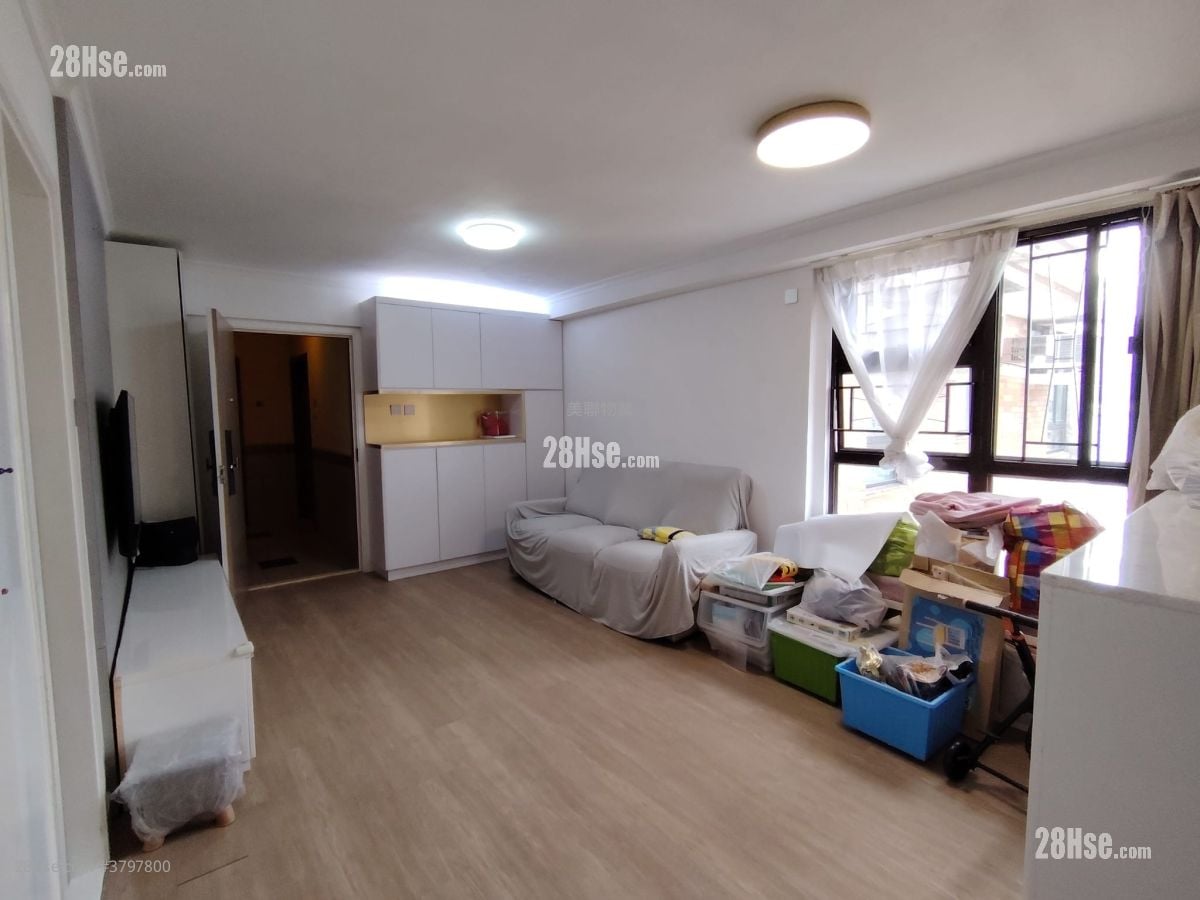 又一居 售盘 3 房 561 平方尺