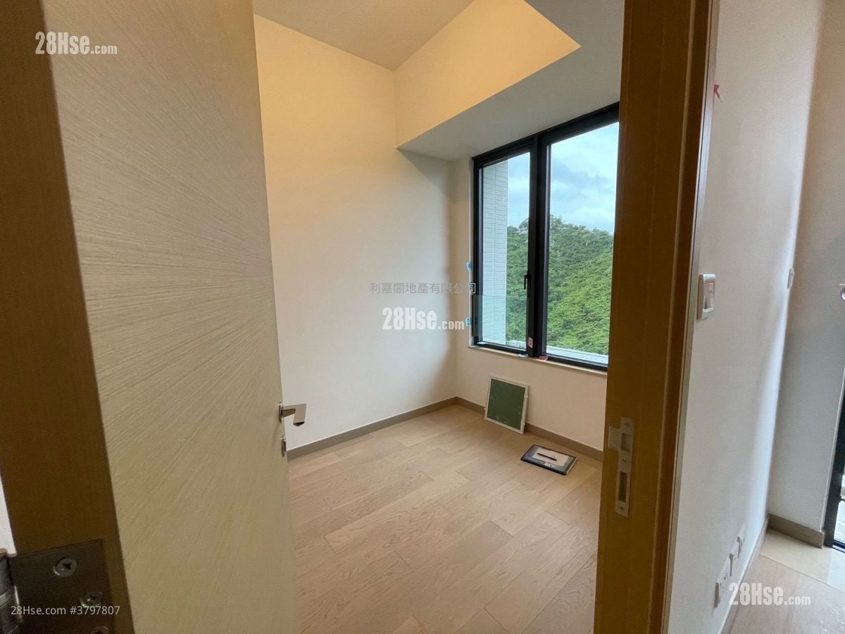 The Grand Marine Rental 1 Bedroom , 1 Bathroom 303 ft²