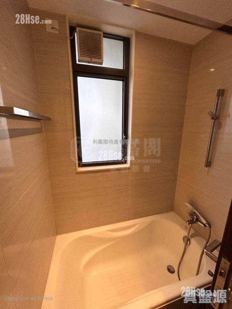 逸峯 售盘 2 房 459 平方尺