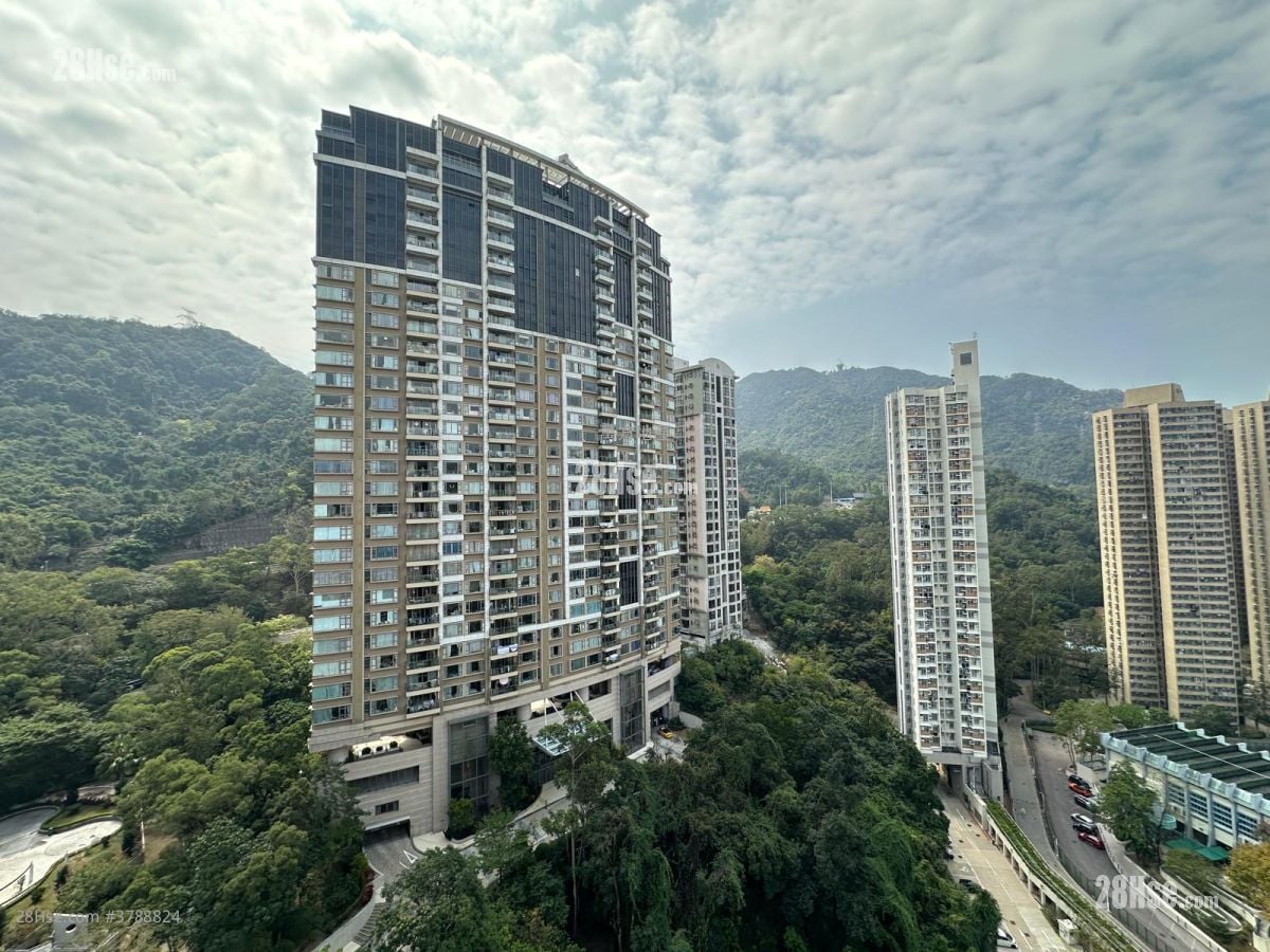 Parc Royale Sell 4 Bedrooms , 2 Bathrooms 1,241 ft²