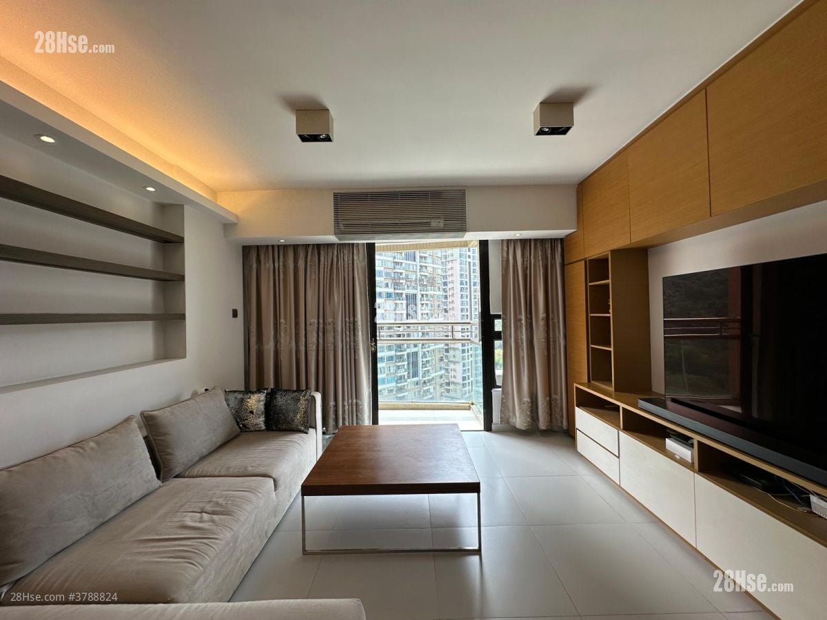 Parc Royale Sell 4 Bedrooms , 2 Bathrooms 1,241 ft²