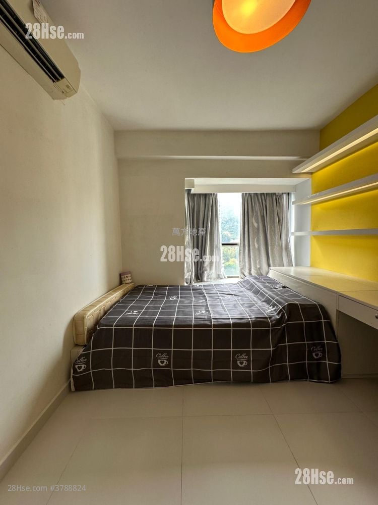 Parc Royale Sell 4 Bedrooms , 2 Bathrooms 1,241 ft²