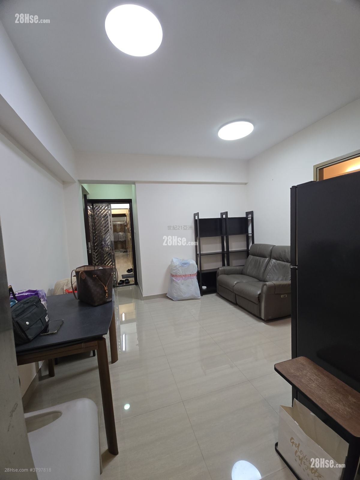 富利大厦 租盘 2 房 , 1 浴室 375 平方尺