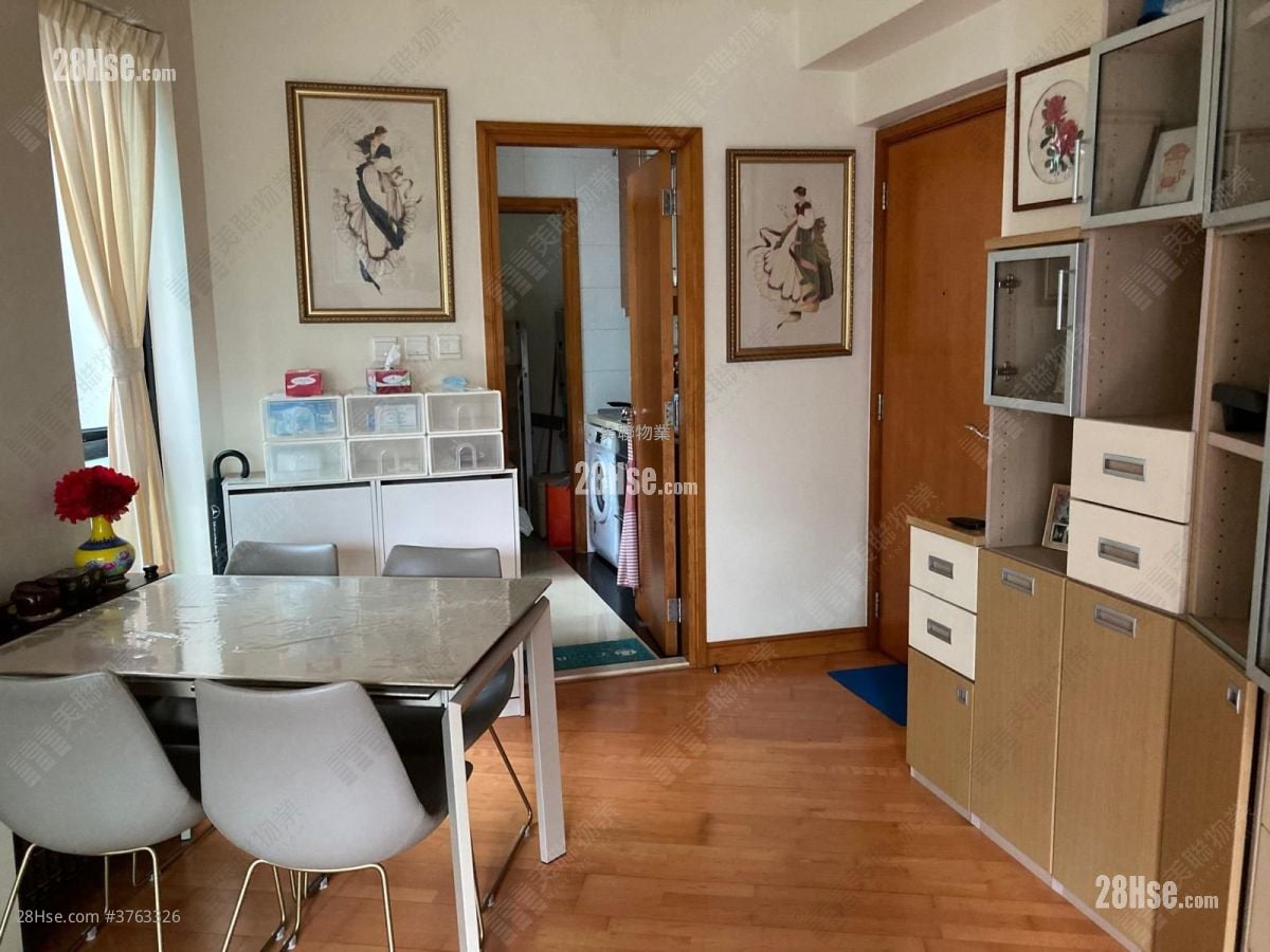 The Cliveden Sell 3 Bedrooms , 2 Bathrooms 713 ft²