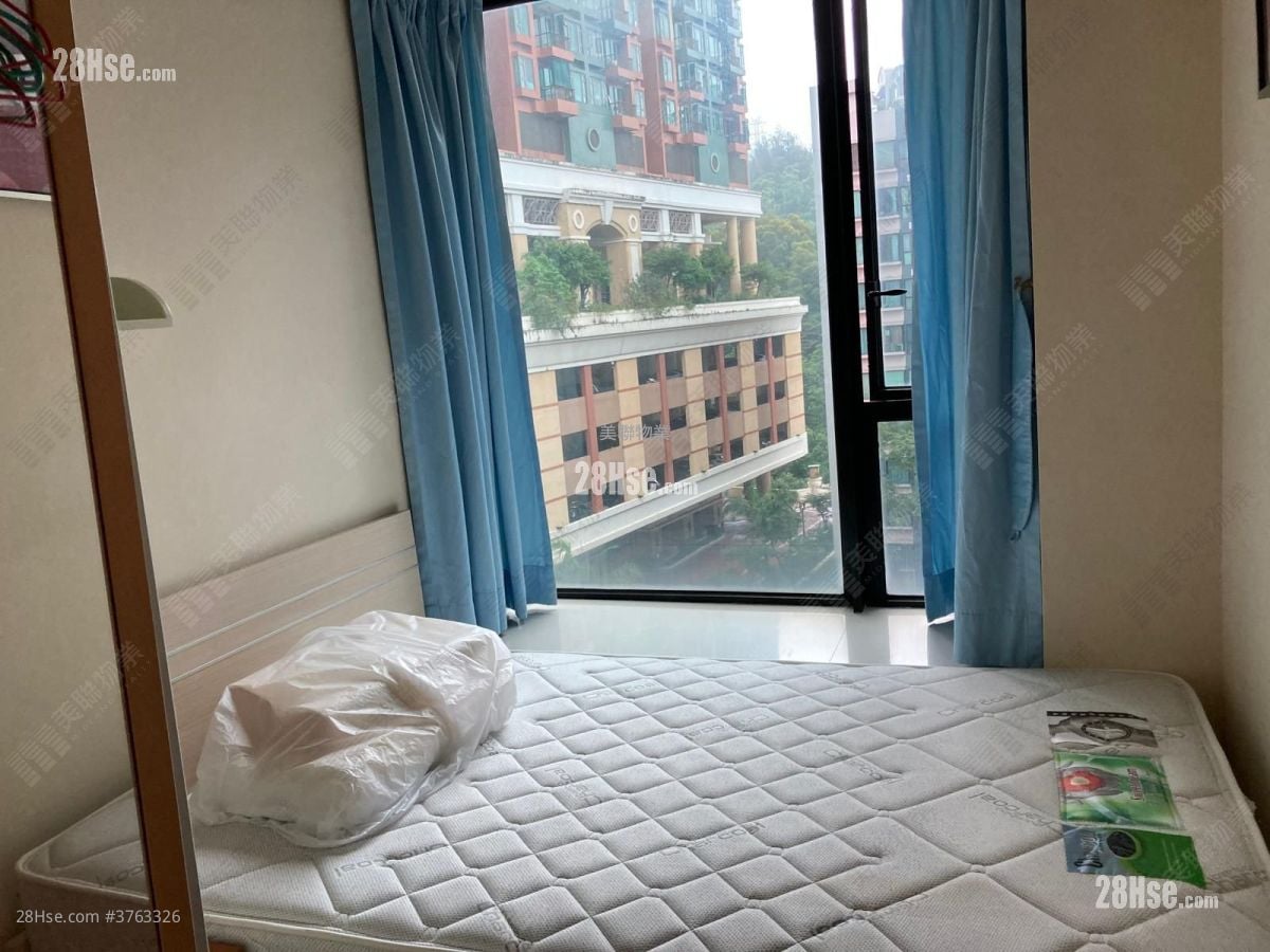 The Cliveden Sell 3 Bedrooms , 2 Bathrooms 713 ft²