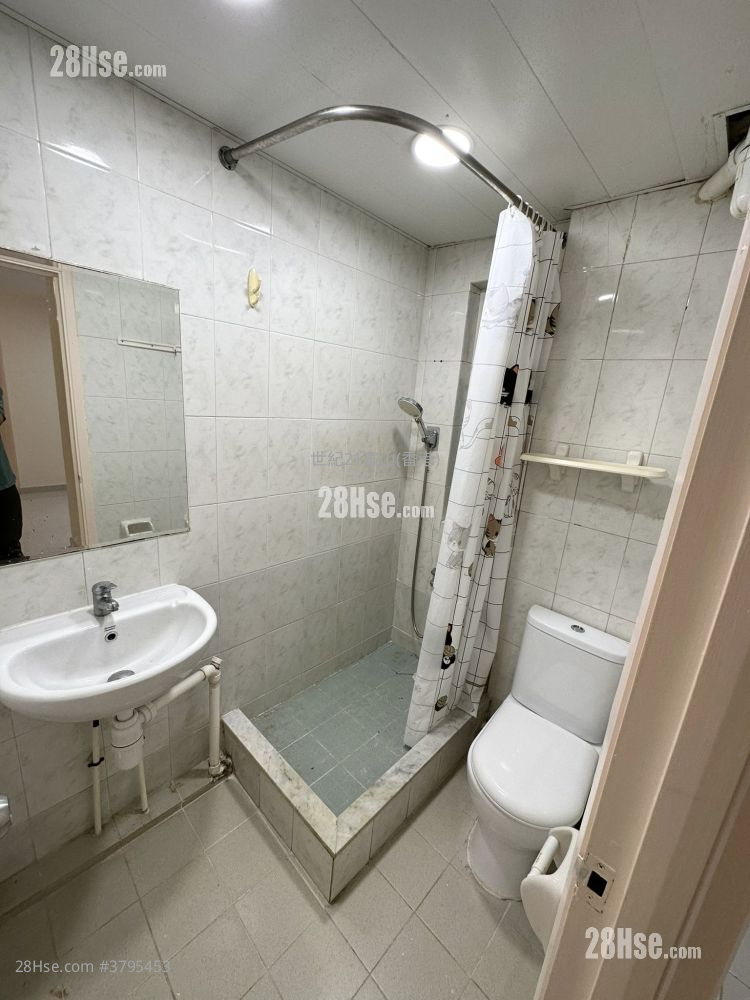 龙蟠苑 售盘 340 平方尺