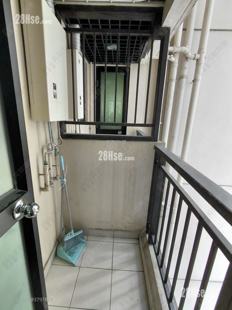 Royal Green Sell 2 Bedrooms 450 ft²