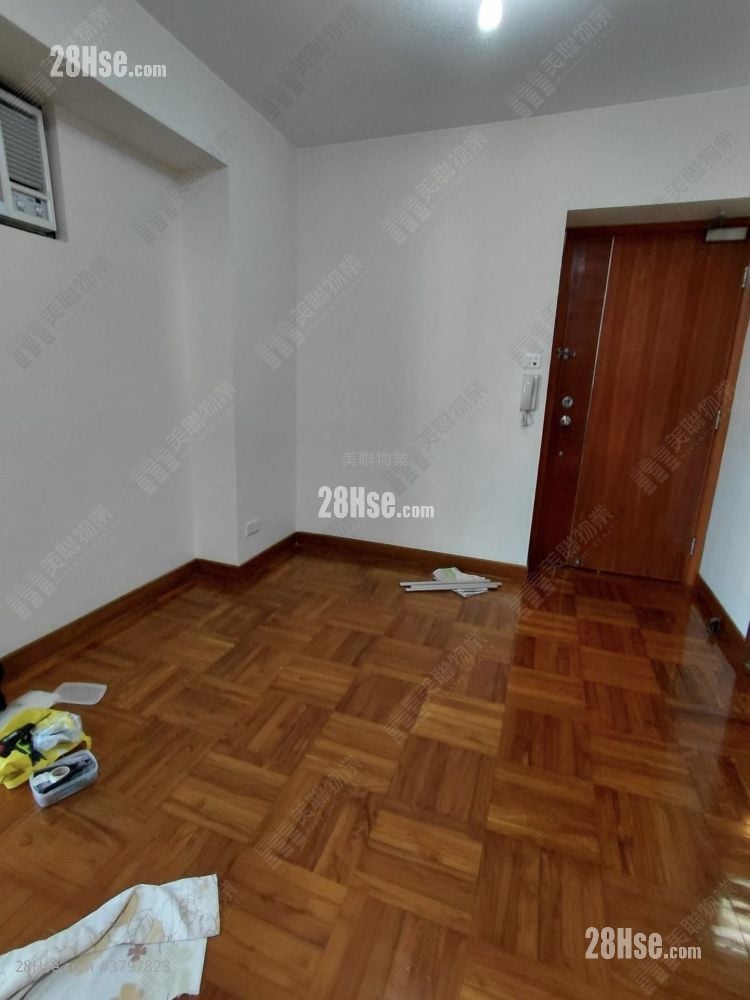 Royal Green Sell 2 Bedrooms 450 ft²