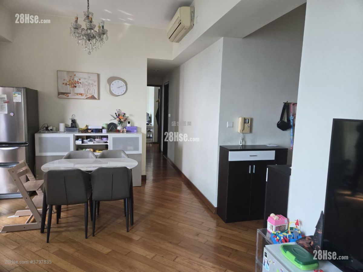 御龙山 售盘 3 房 , 3 浴室 935 平方尺