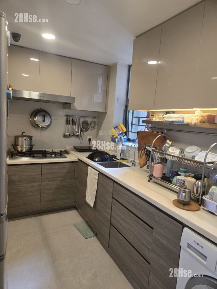 御龙山 售盘 3 房 , 3 浴室 935 平方尺