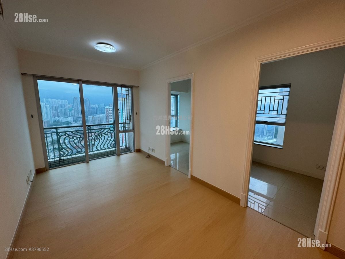 Sky Tower Sell 2 Bedrooms , 1 Bathroom 479 ft²