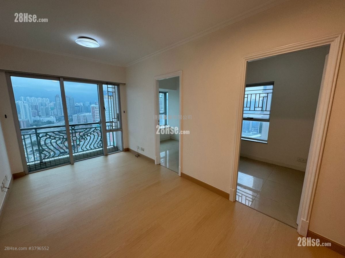 Sky Tower Sell 2 Bedrooms , 1 Bathroom 479 ft²