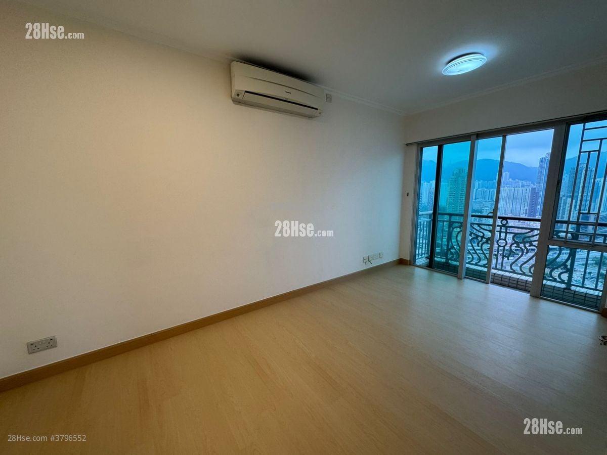 Sky Tower Sell 2 Bedrooms , 1 Bathroom 479 ft²