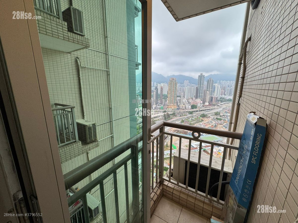 Sky Tower Sell 2 Bedrooms , 1 Bathroom 479 ft²