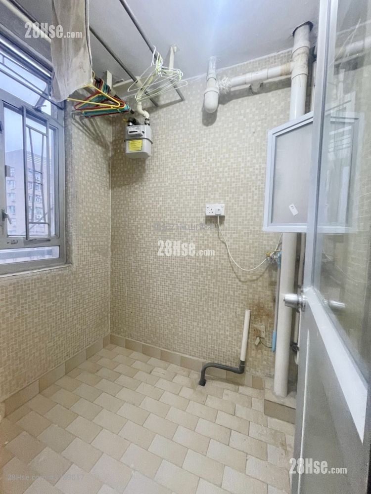 龙蟠苑 租盘 2 房 , 1 浴室 426 平方尺