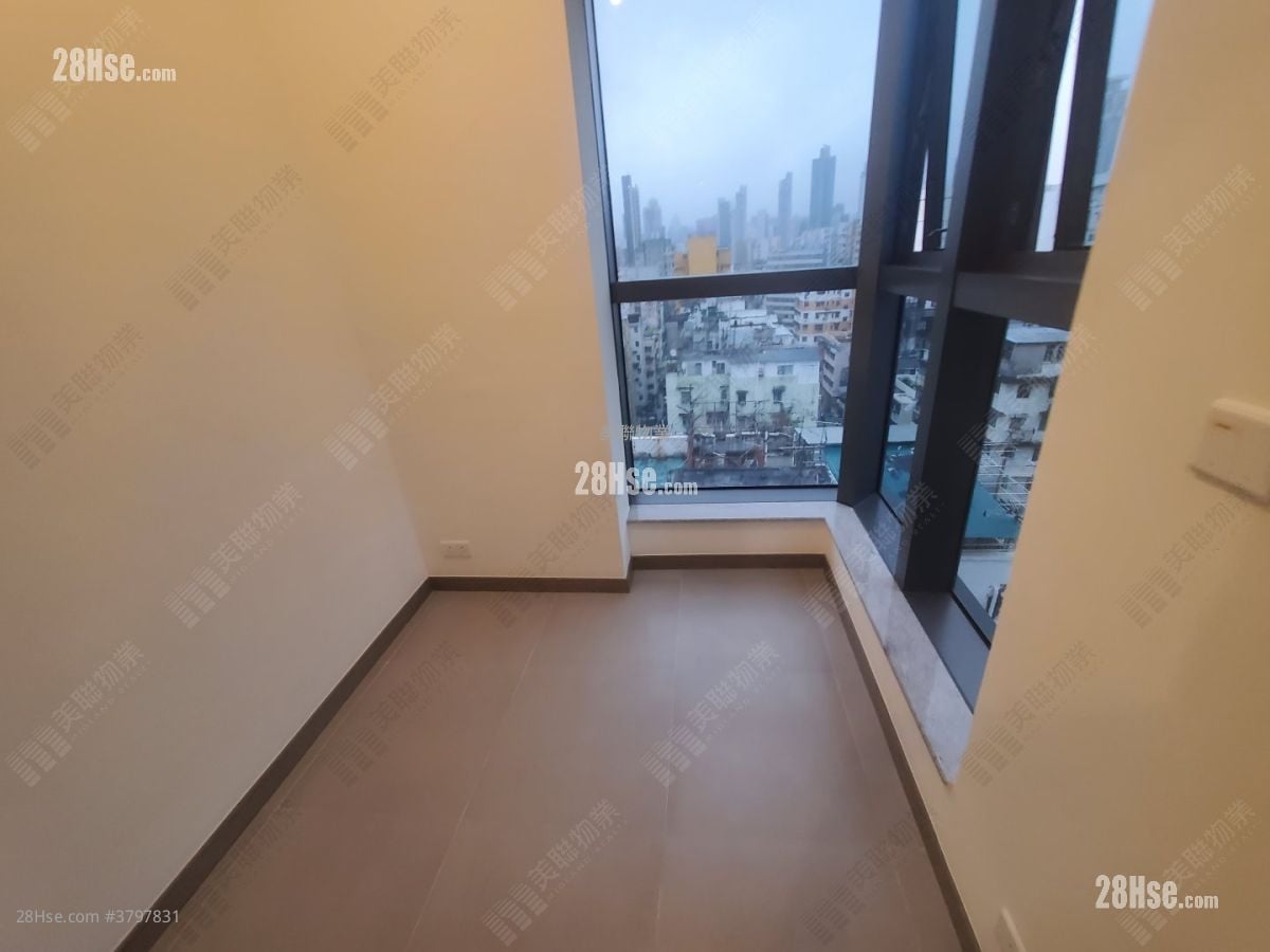 AVA228 售盘 1 房 249 平方尺