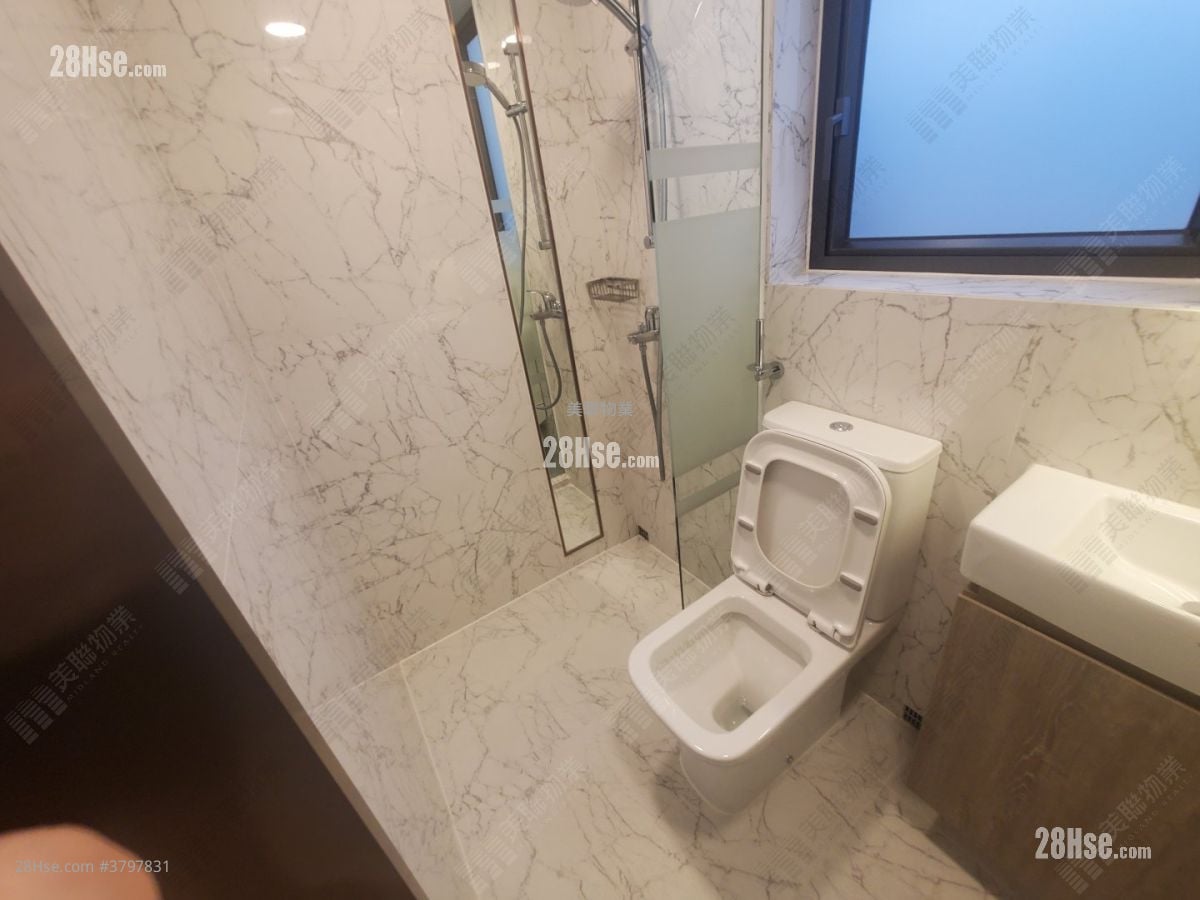 AVA228 售盘 1 房 249 平方尺