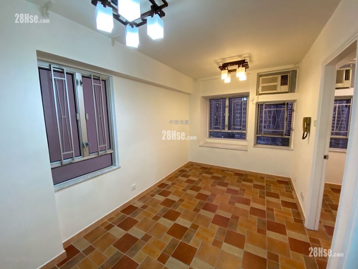 新葵芳花园 租盘 2 房 , 1 浴室 400 平方尺