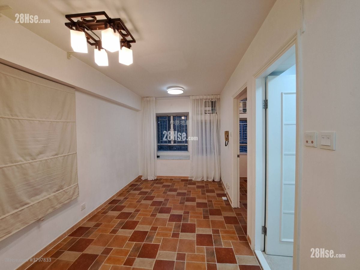 新葵芳花园 租盘 2 房 , 1 浴室 400 平方尺