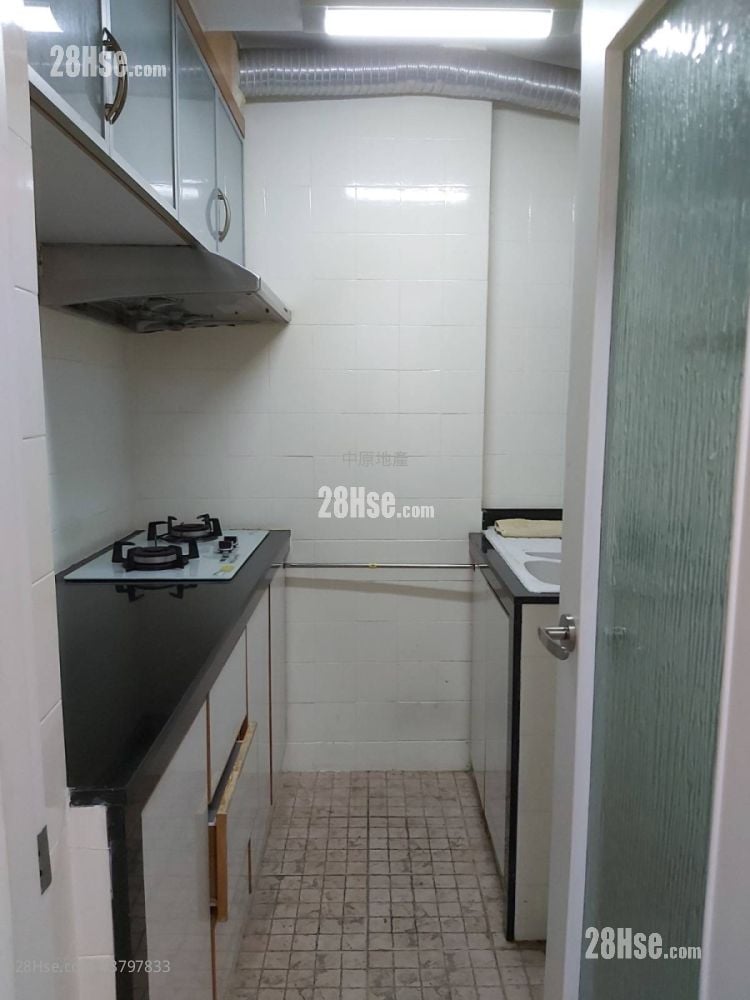 新葵芳花园 租盘 2 房 , 1 浴室 400 平方尺