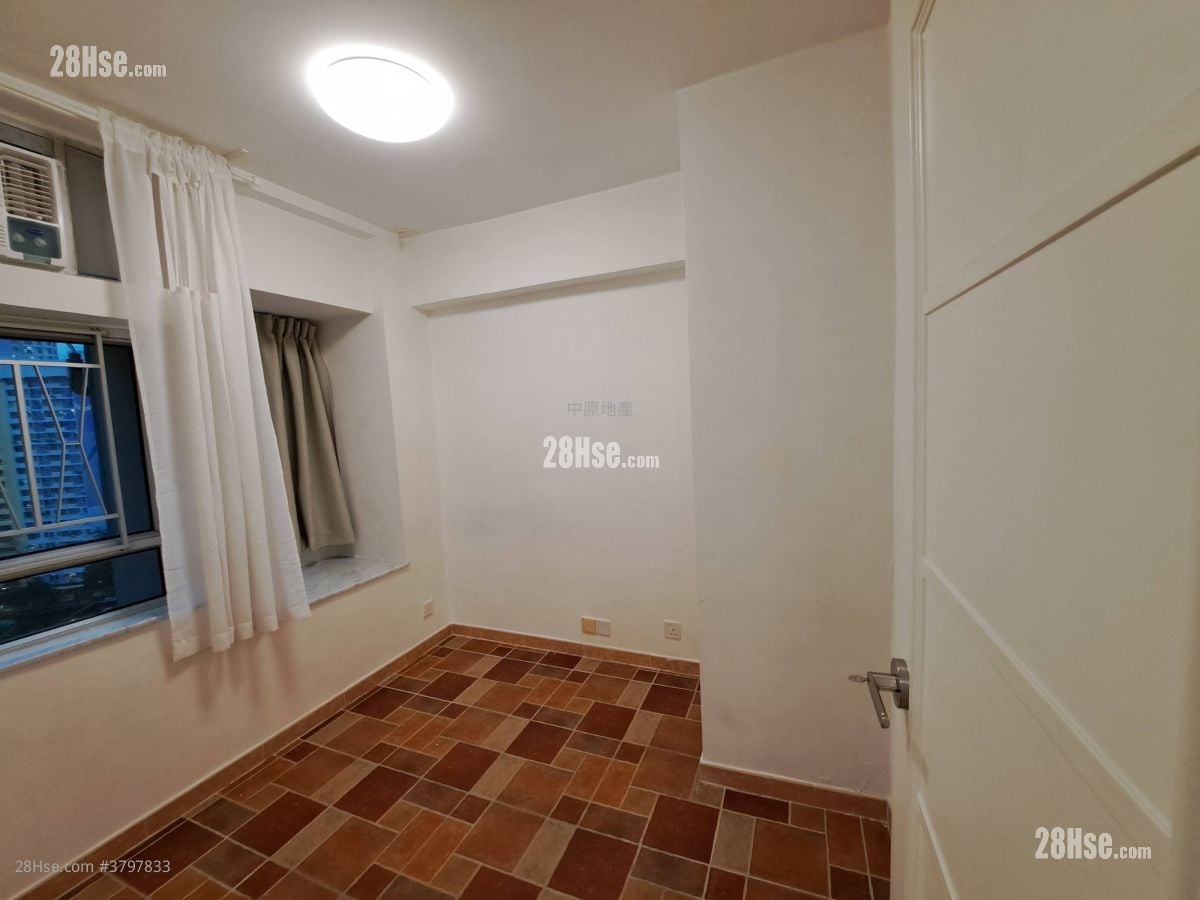 新葵芳花园 租盘 2 房 , 1 浴室 400 平方尺