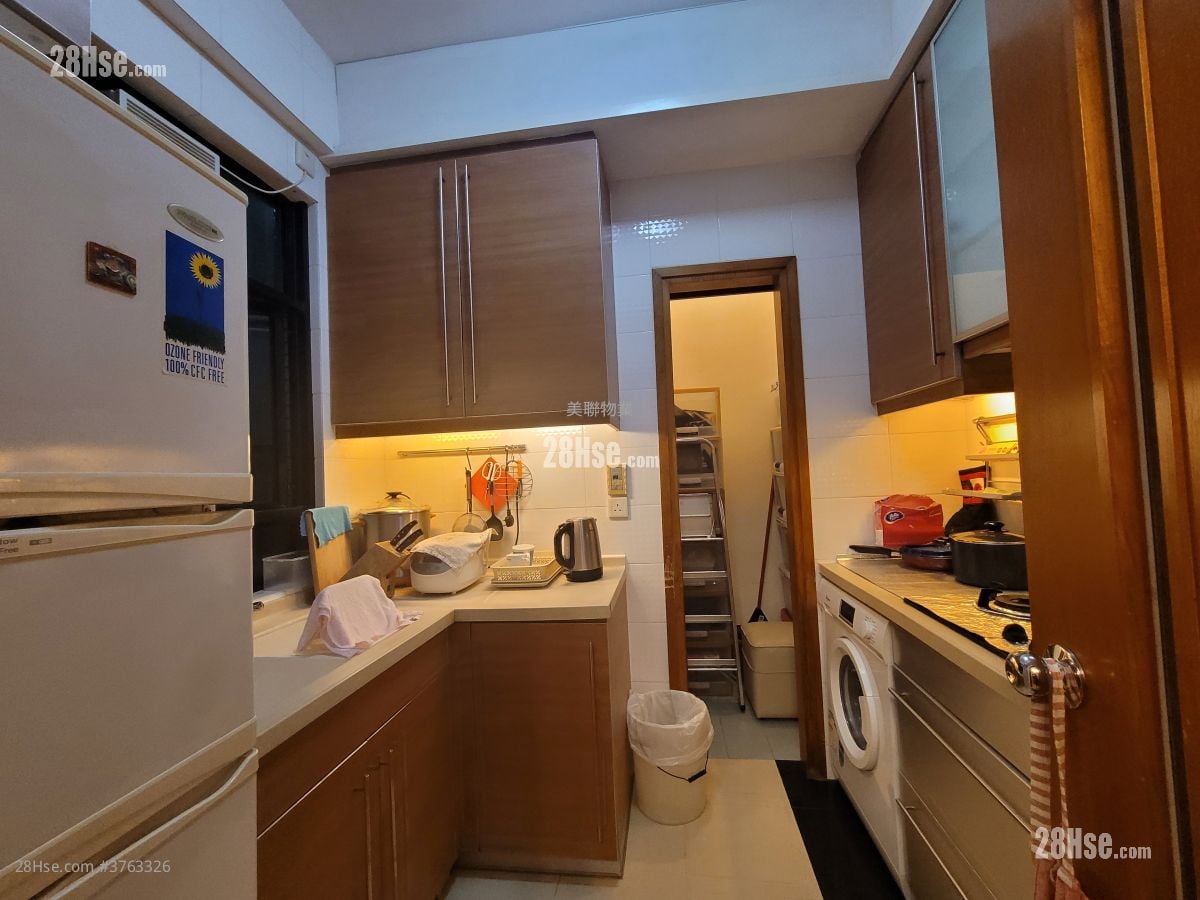 The Cliveden Sell 3 Bedrooms , 2 Bathrooms 713 ft²