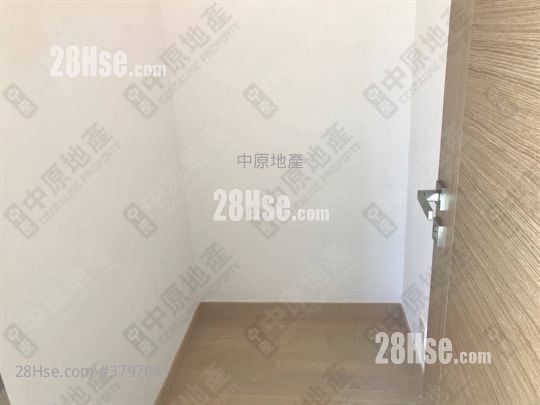 The Bloomsway Rental 1,213 ft²