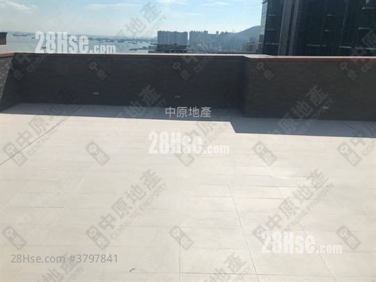 The Bloomsway Rental 1,213 ft²