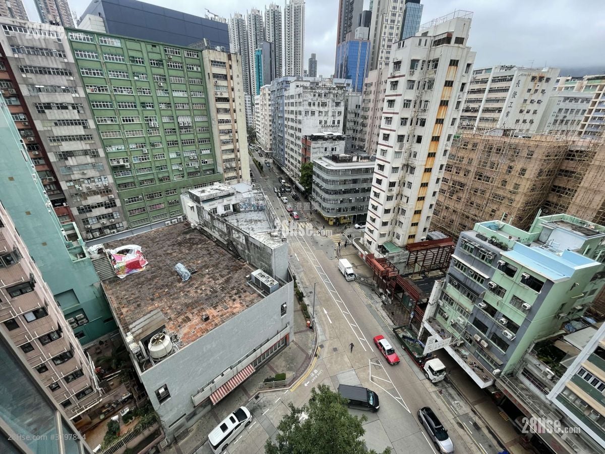 Park Ivy Sell 1 Bedroom , 1 Bathroom 320 ft²