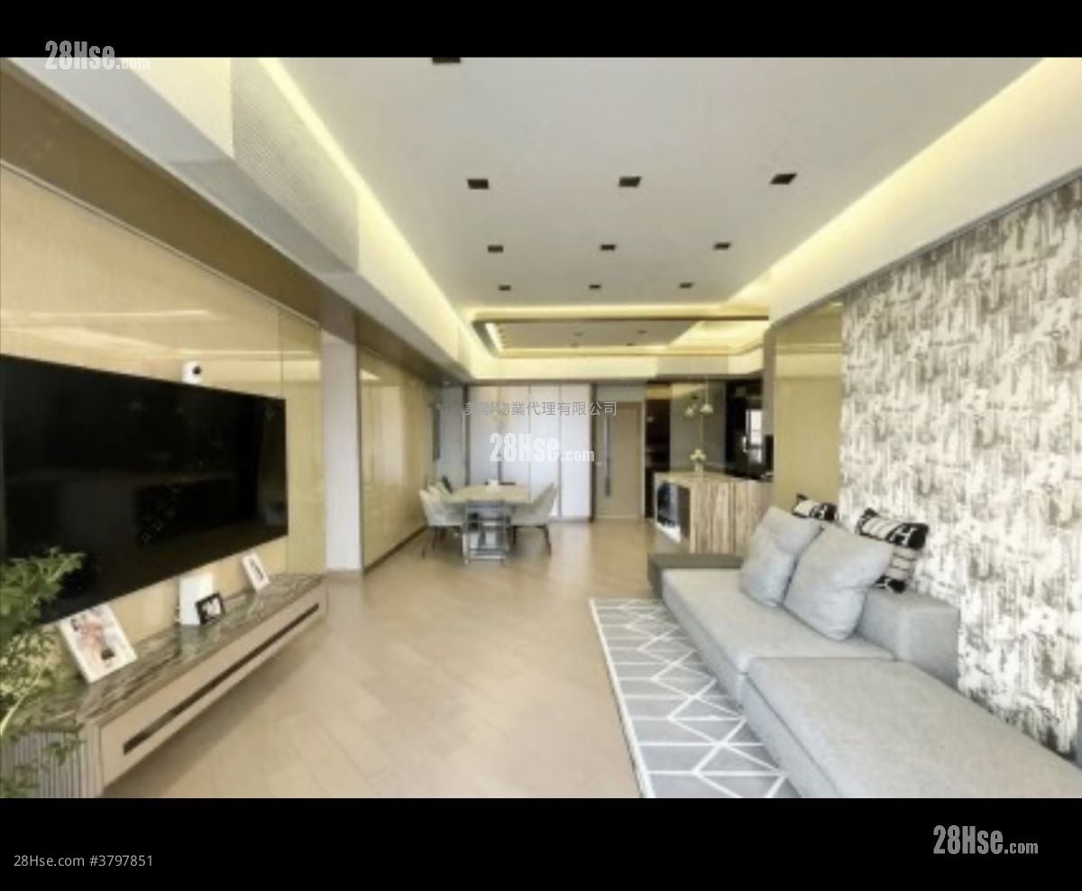 Cullinan West Rental 4 Bedrooms , 2 Bathrooms 1,515 ft²