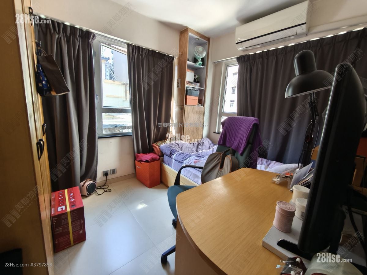 Peony Height Sell 3 Bedrooms , 1 Bathroom 540 ft²